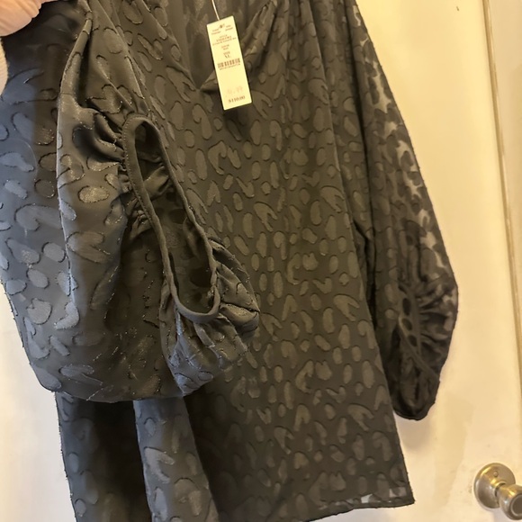 White House Black Market black blouse sheer 3/4  sleeves. Lined  NWT - Picture 2 of 8